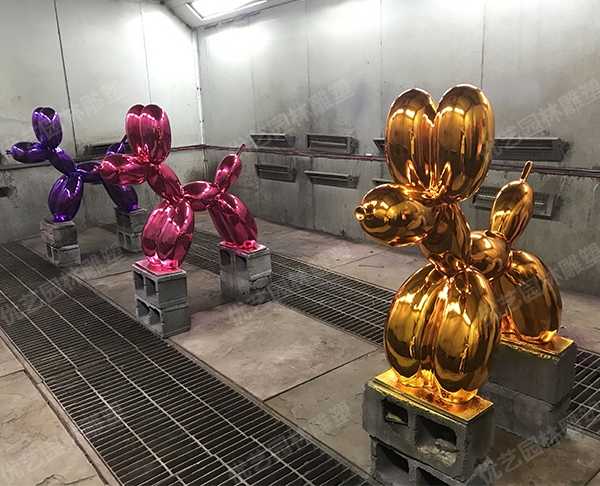 不銹鋼雕塑制作需要注意什么？
